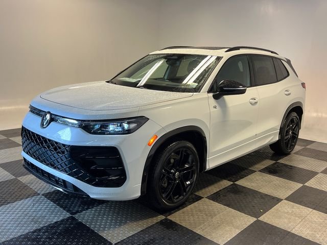 New 2026 White Volkswagen 2.0T SE R-Line Black image 3