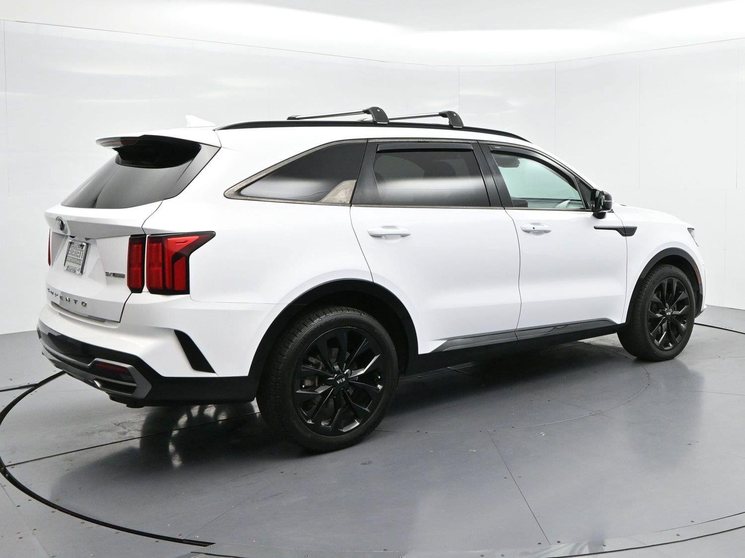 Used 2021 Glacial White Pearl Kia SX image 6