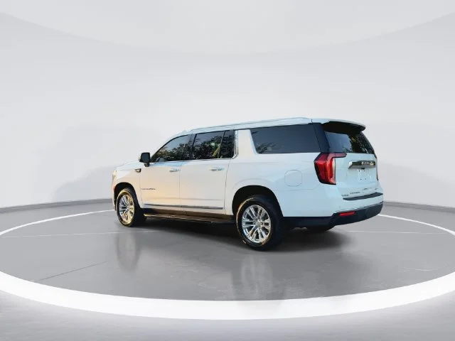 Used 2023 White GMC SLT image 6