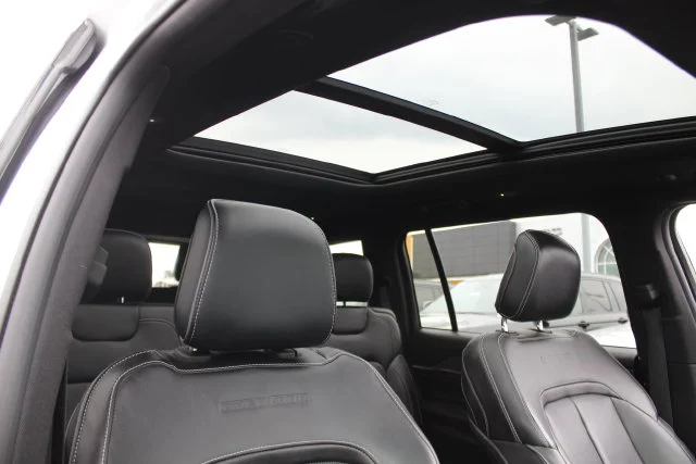Used 2023 White Jeep Overland image 40