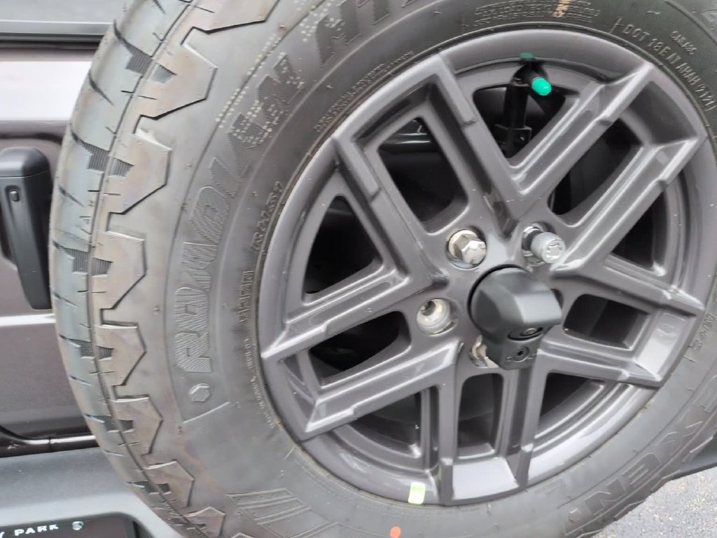 New 2027 Granite Crystal Metallic Clear-Coat Paint Jeep Sport image 9