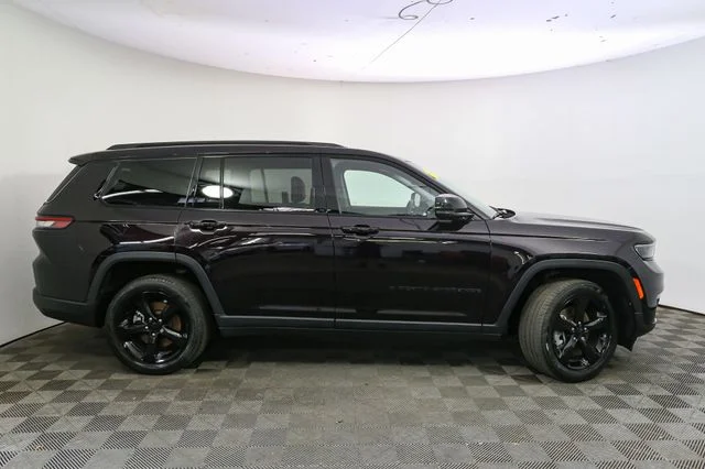 Used 2023 Orange Jeep Limited image 15