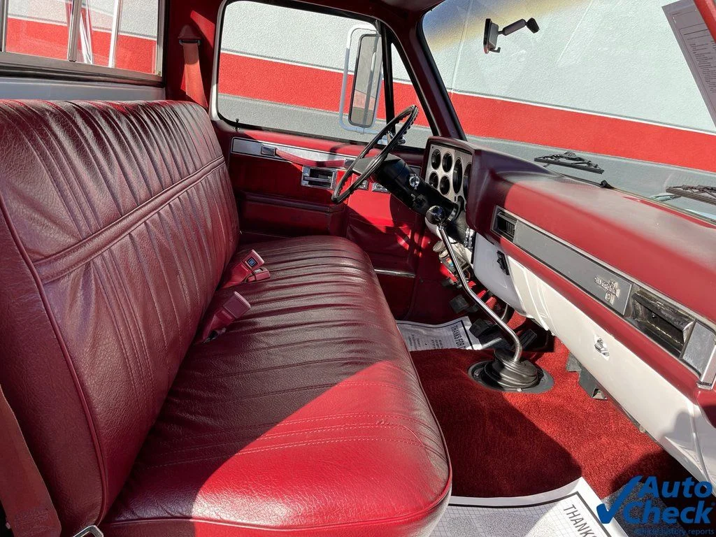 Used 1982 White Chevrolet  image 27