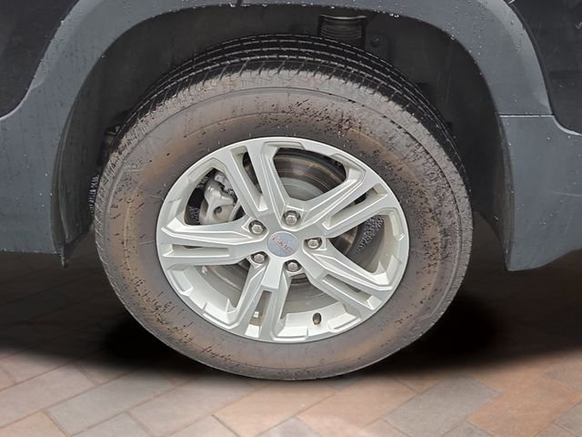 Used 2024 Black GMC SLE image 21