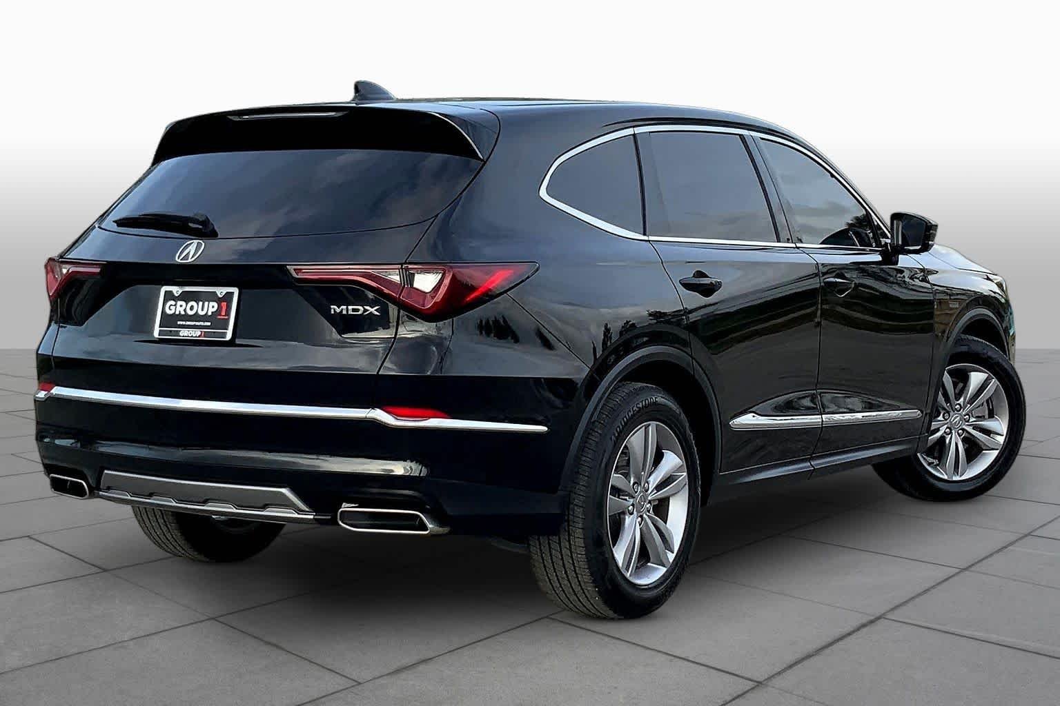 Used 2025 Majestic Black Pearl Acura  image 18