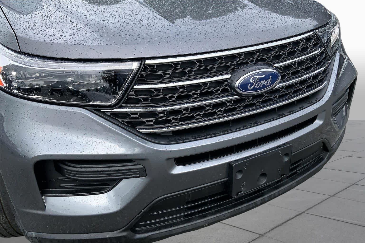 Used 2023 Carbonized Gray Metallic Ford XLT image 29
