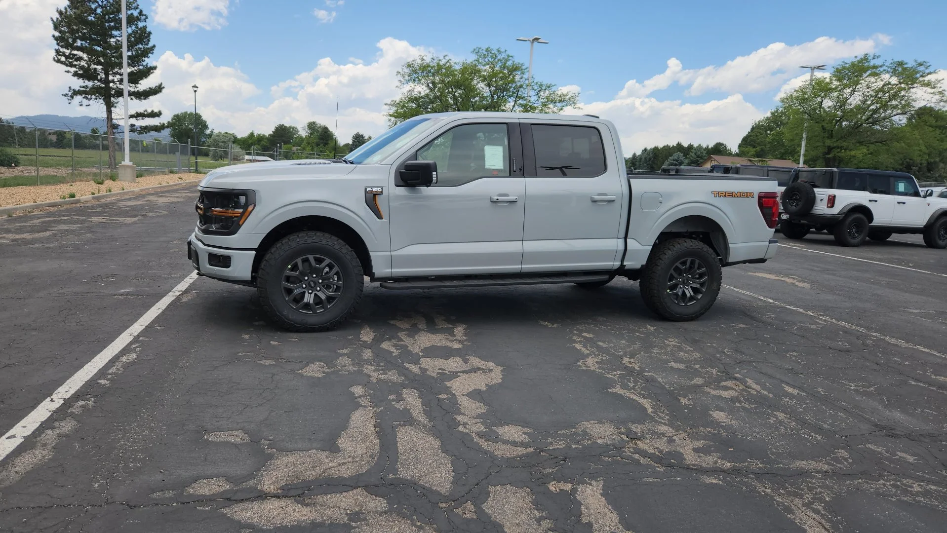 New 2026 Avalanche Ford Tremor image 4