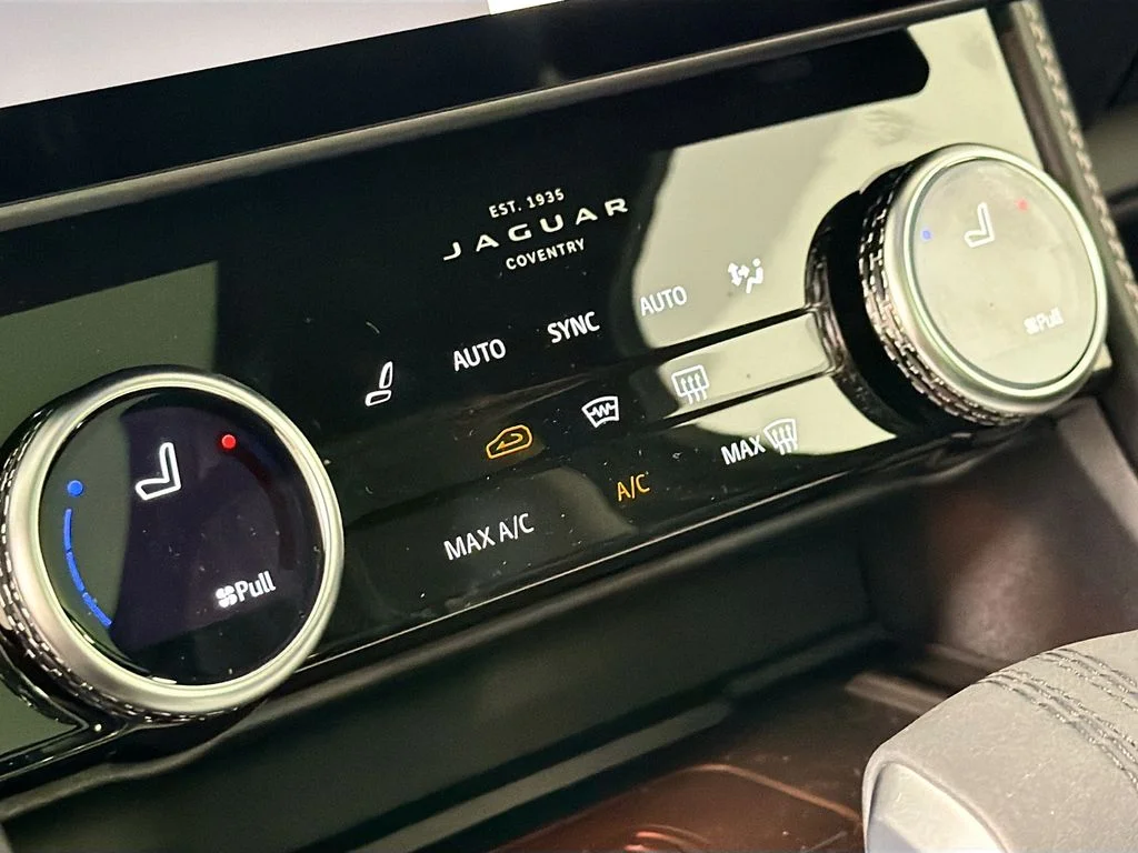 2026 Jaguar F-Pace R-Dynamic S - Photo 21