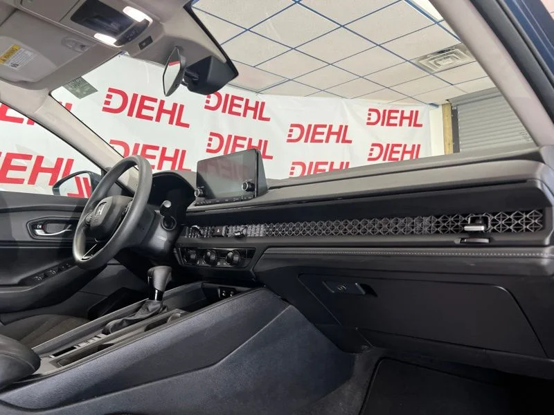 Used 2023  Honda EX image 14