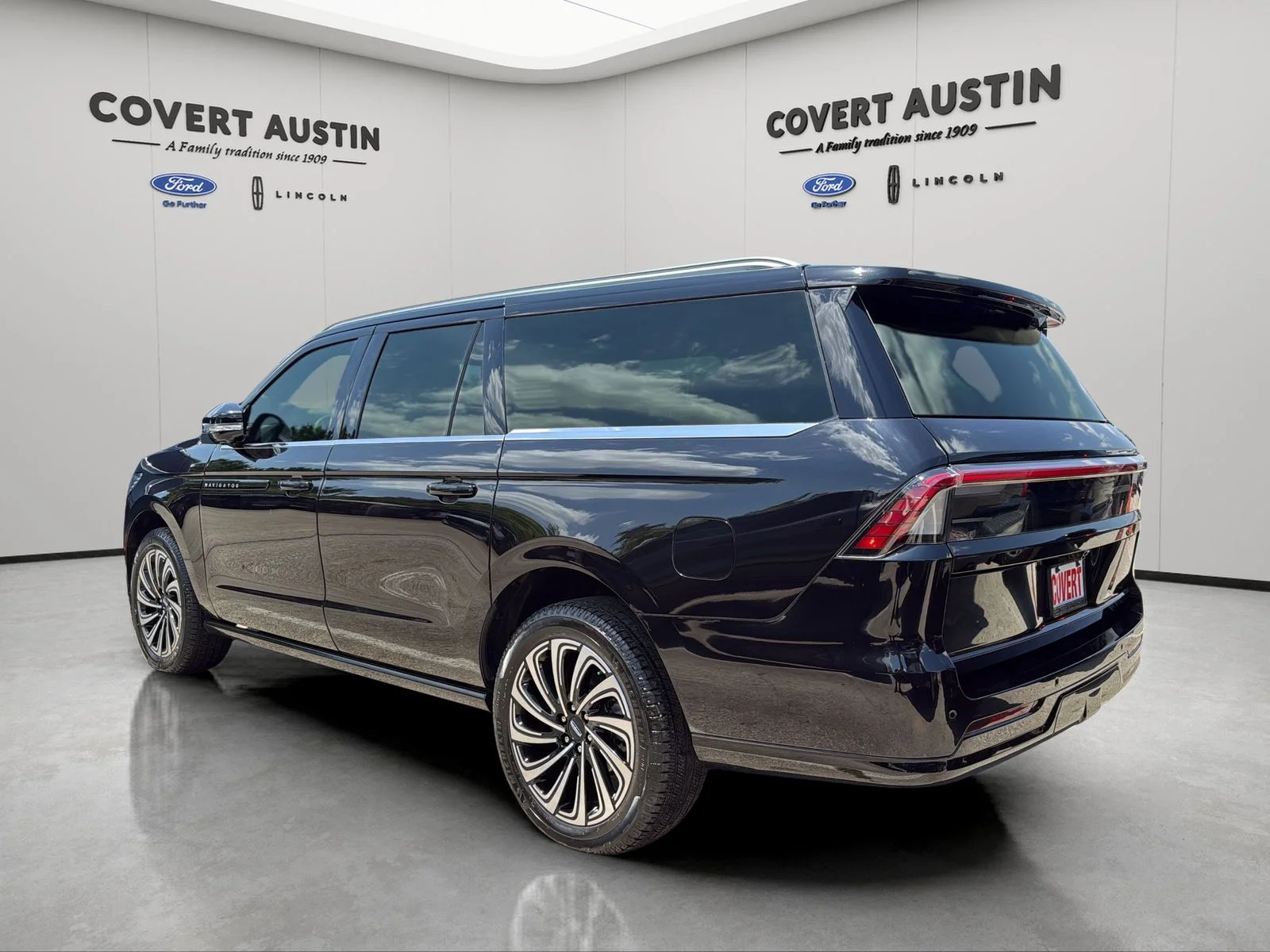 Used 2025 Black Lincoln Black Label image 3