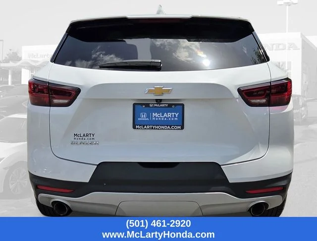 Used 2025 Summit White Chevrolet LT image 6