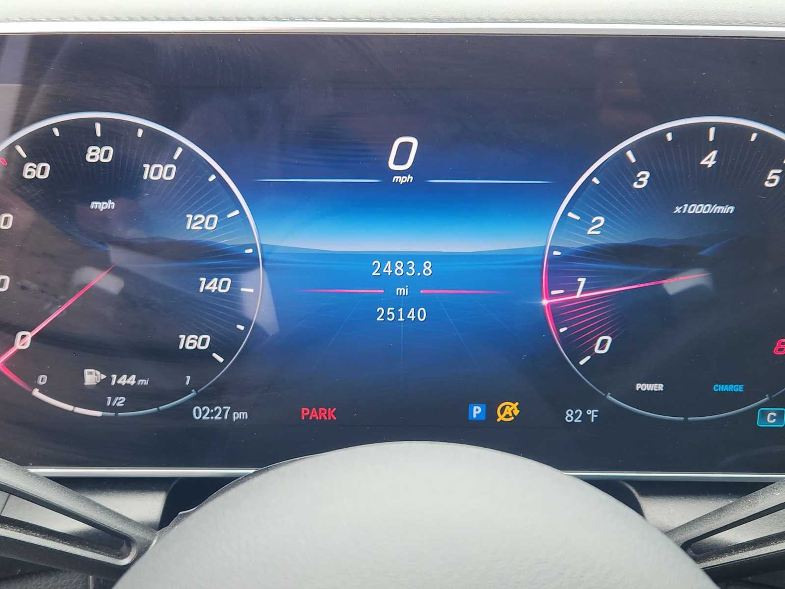 Used 2025 Polar White Mercedes-Benz GLC 300 image 15