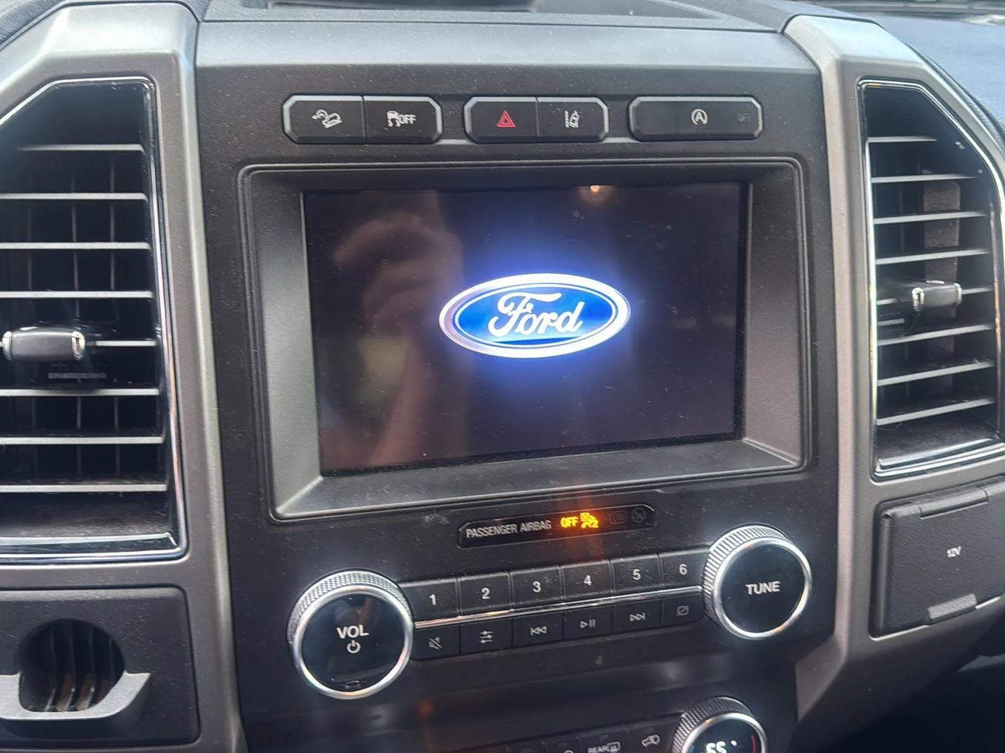 Used 2020 Iconic Silver Ford XLT image 9