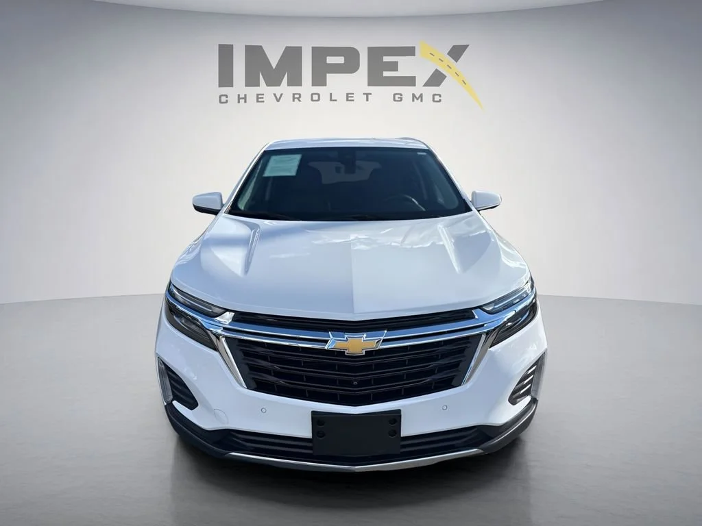 Used 2024 Summit White Chevrolet LT image 8