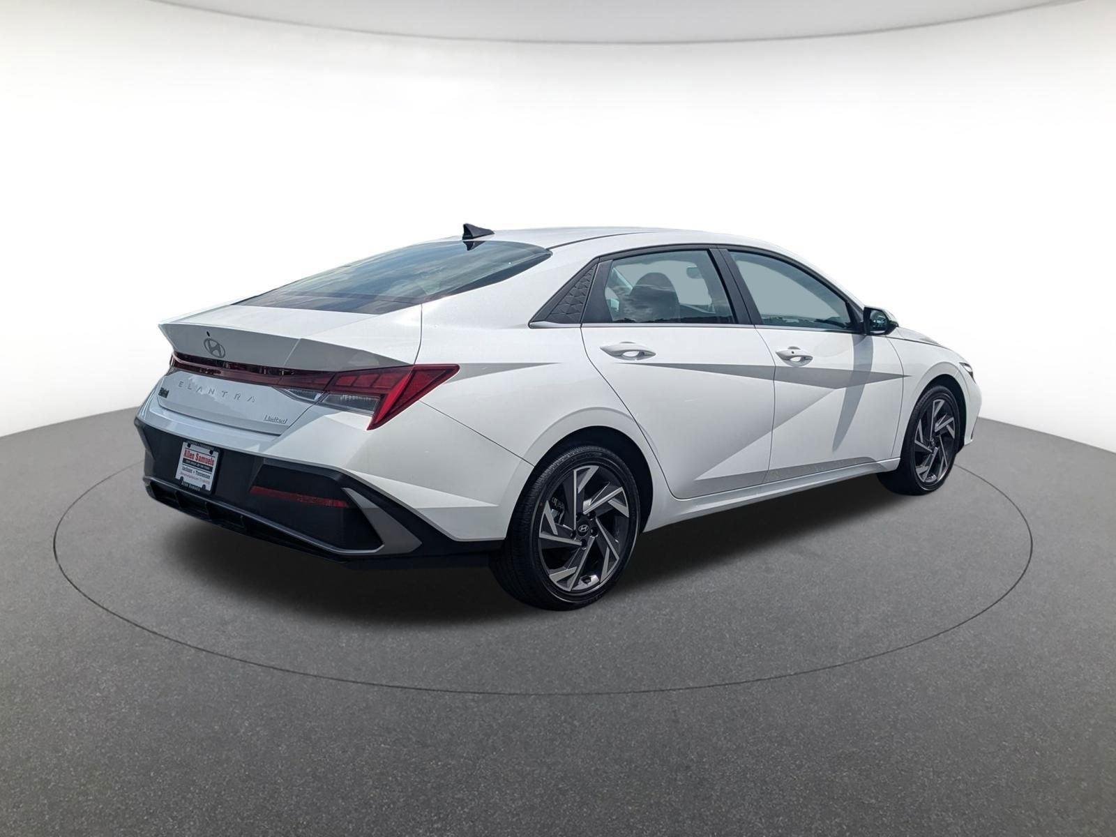 New 2026 Serenity White Pearl Hyundai Limited image 2