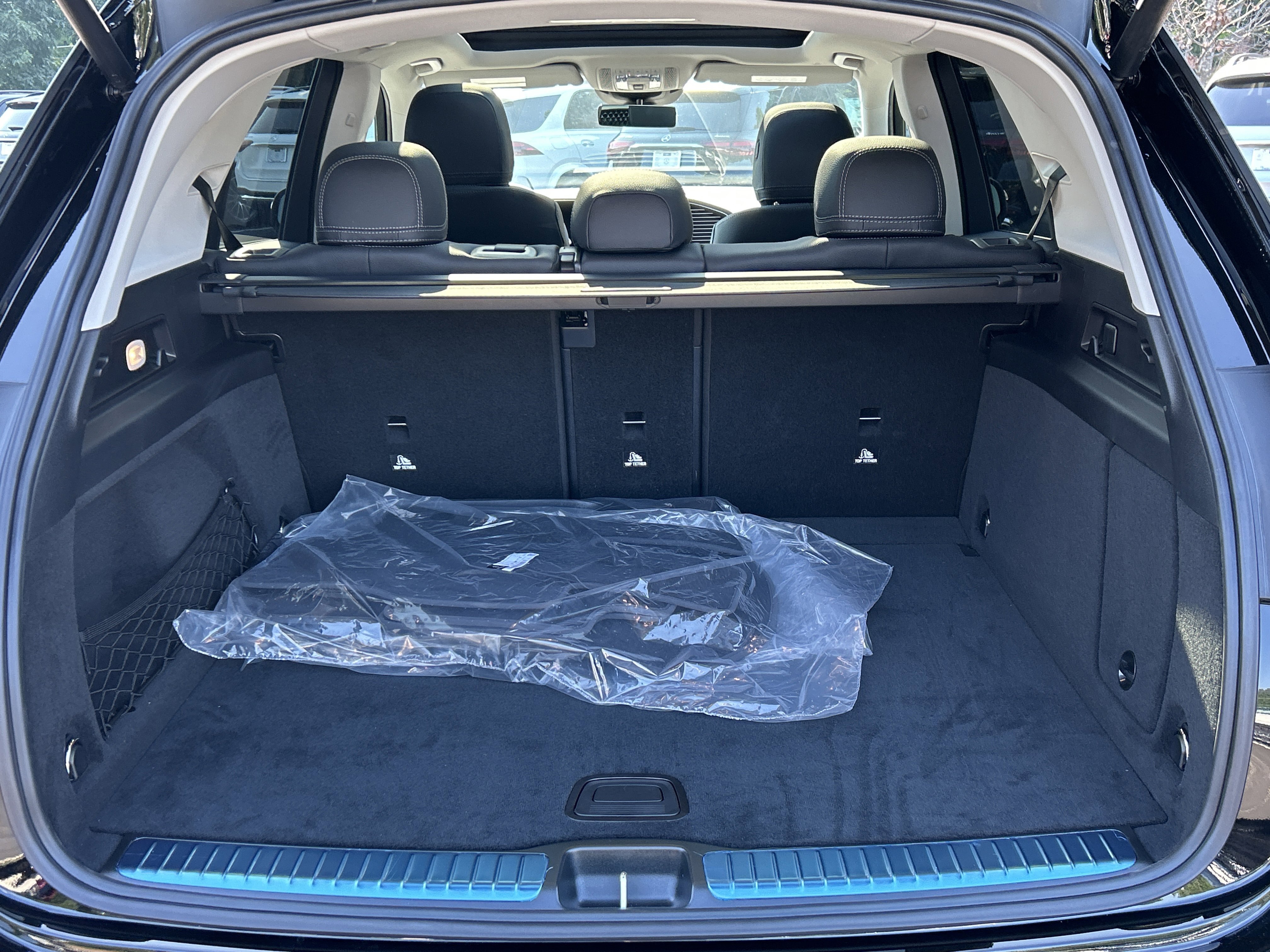 New 2026 Black Mercedes-Benz GLE 450 4MATIC® SUV image 9