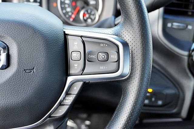 New 2026 Bright White Clear-Coat Exterior Paint RAM Tradesman image 43