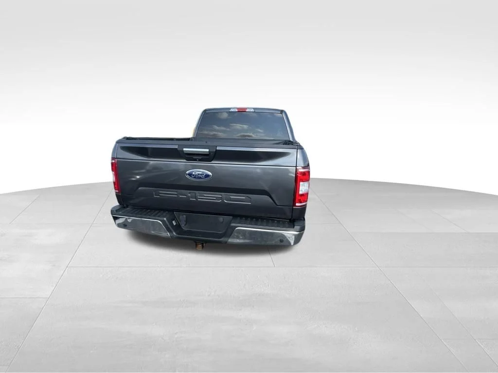 Used 2018 Gray Ford XLT image 22