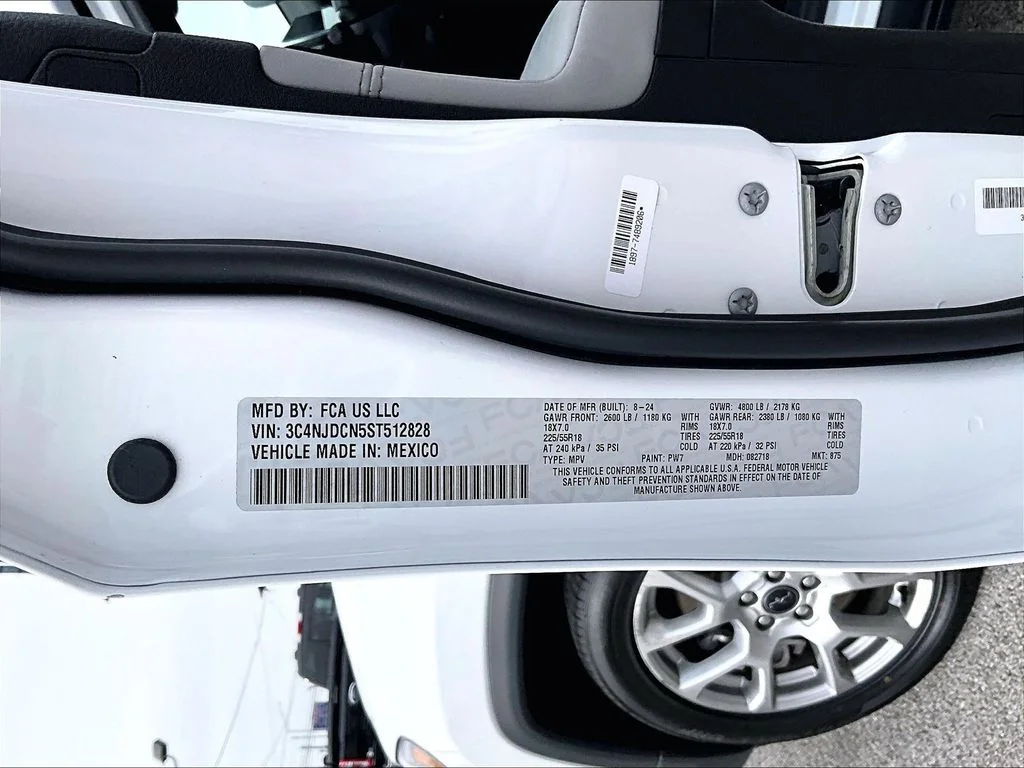 Used 2025 White Jeep Limited image 36