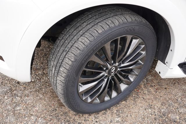 Certified Used 2020 White INFINITI LUXE image 13