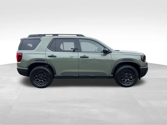 New 2026 Ash Green Metallic Honda TrailSport Elite Blackout image 9