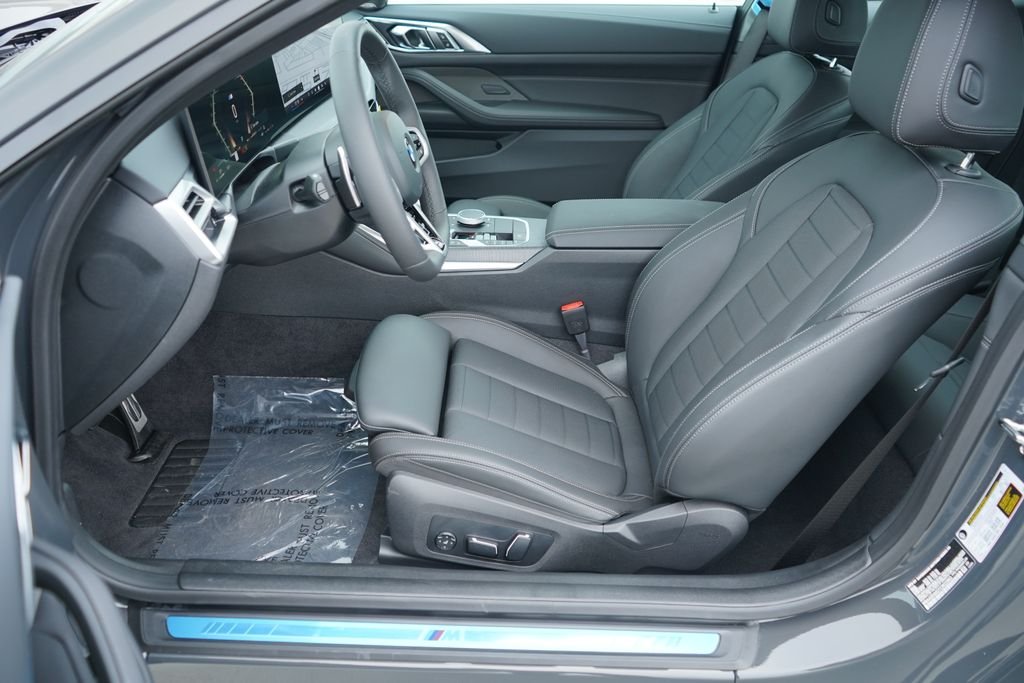2026 BMW 4 Series 430i - Photo 9