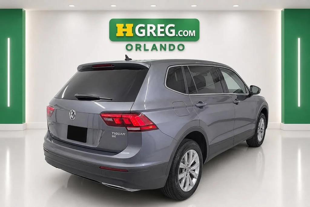 Used 2020 Platinum Gray Metallic Volkswagen SE image 8