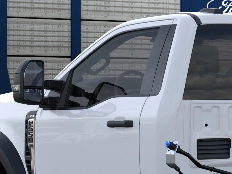 New 2026 Oxford White Ford F-550® XLT image 20