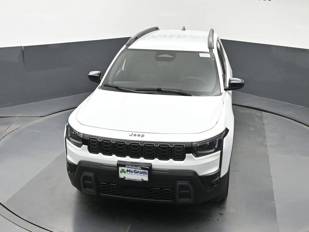 New 2026 Bright White Clear-Coat Exterior Paint Jeep Laredo image 26
