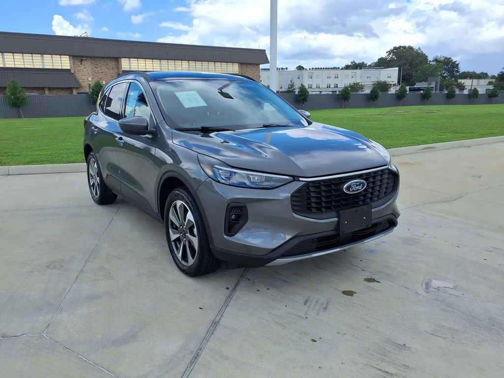 2025 Ford Escape Platinum