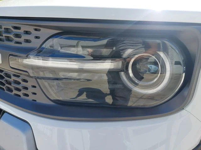 Used 2025 White Ford Badlands image 29