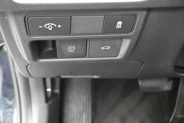 Used 2024 Blue Hyundai SEL image 21