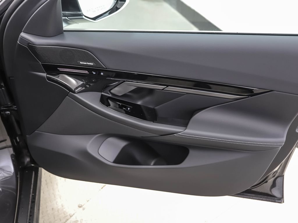 2026 BMW 5 Series 530i - Photo 29