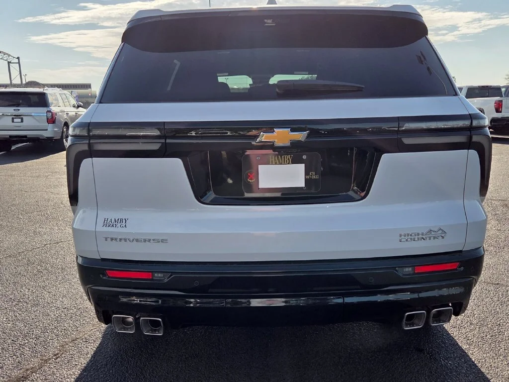New 2026 Polar White Tricoat Chevrolet High Country image 35