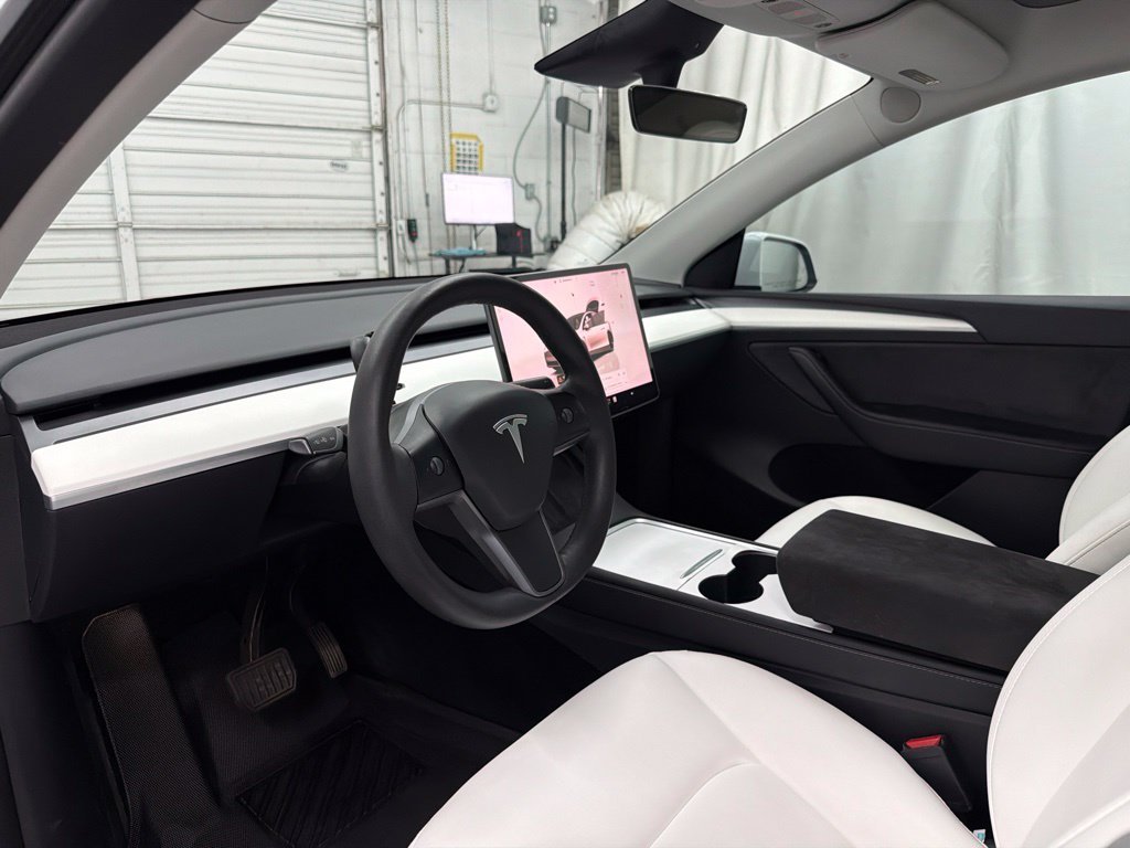 Used 2023 White Tesla Long Range image 13