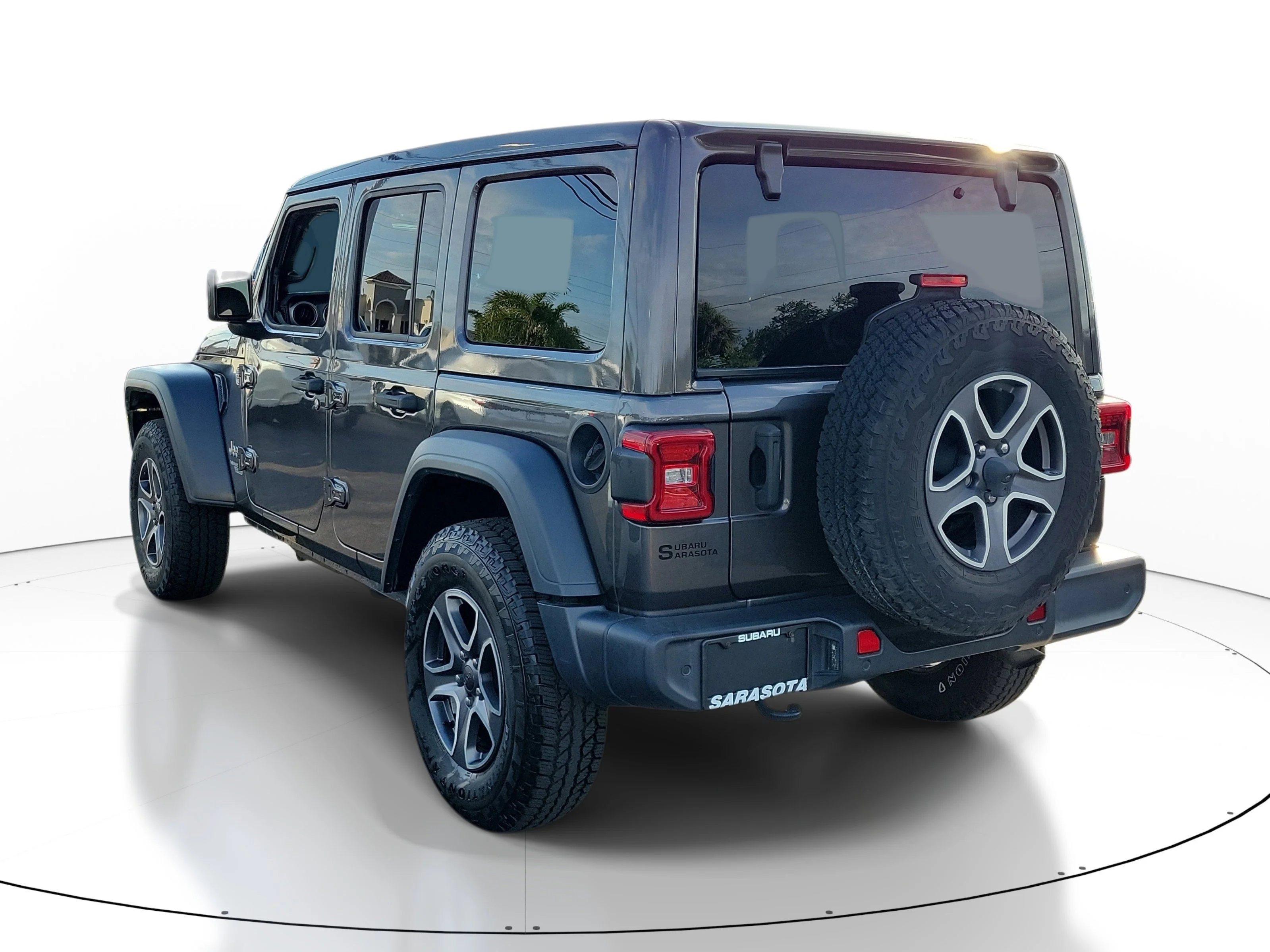 Used 2020 Granite Crystal Metallic Clearcoat Jeep Sport S image 4