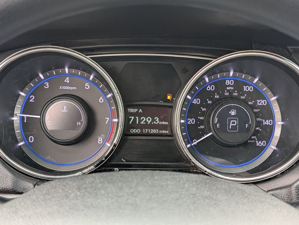 Used 2013 Blue Hyundai GLS image 18