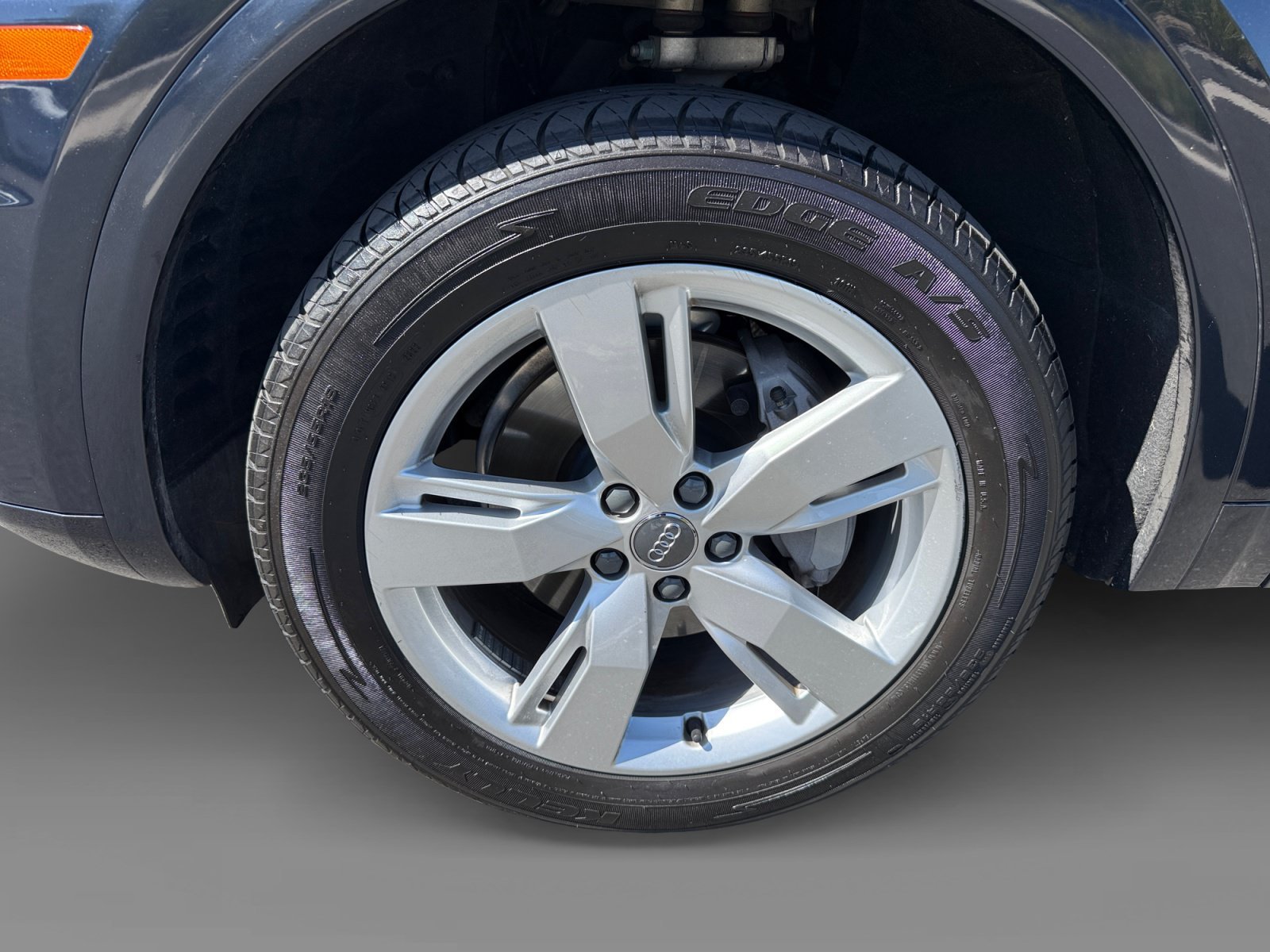 Used 2018 Moonlight Blue Audi 2.0T Premium image 9