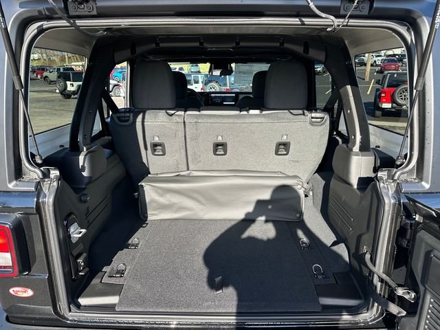 New 2026 Black Clear-Coat Exterior Paint Jeep Sport S image 10