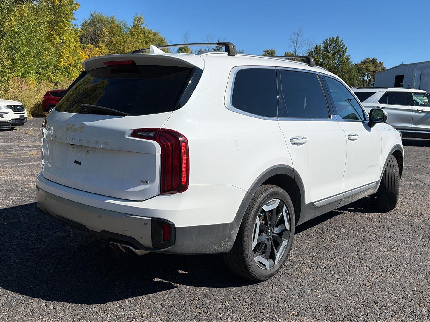 Used 2023 Glacial White Pearl Kia S image 4