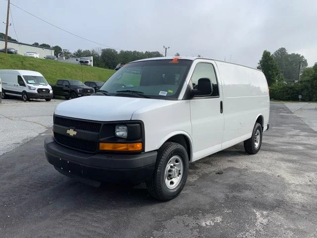 Used 2011 White Chevrolet Work Van image 4