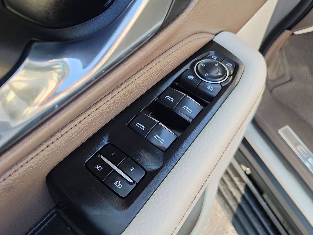 Used 2021 Beige GMC Denali image 11