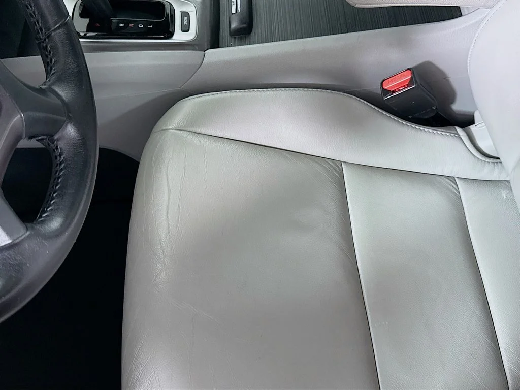Used 2020 Gray Honda EX-L image 18