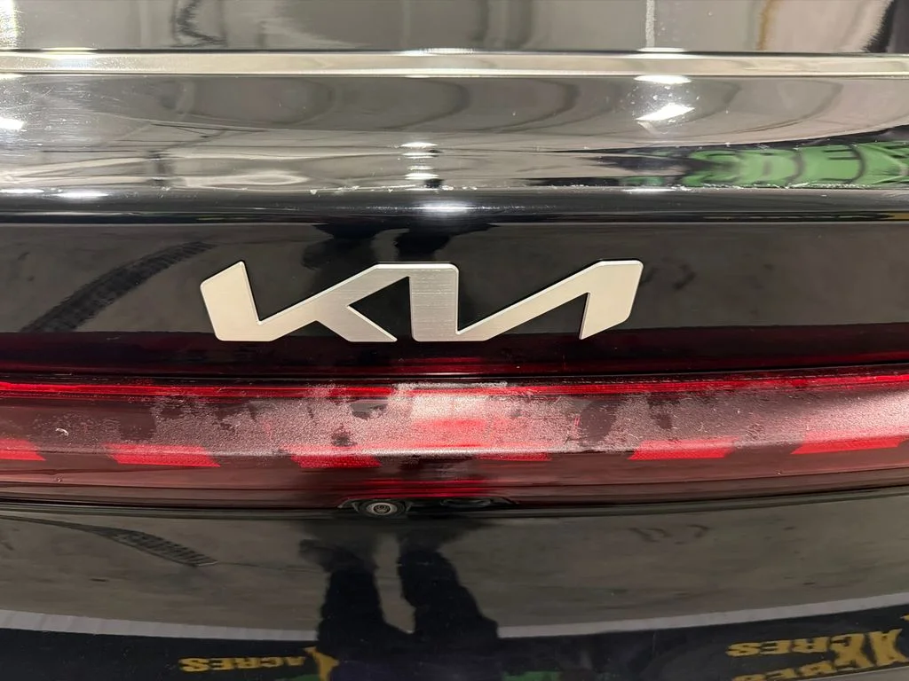 Used 2023 Ebony Black Kia EX image 8