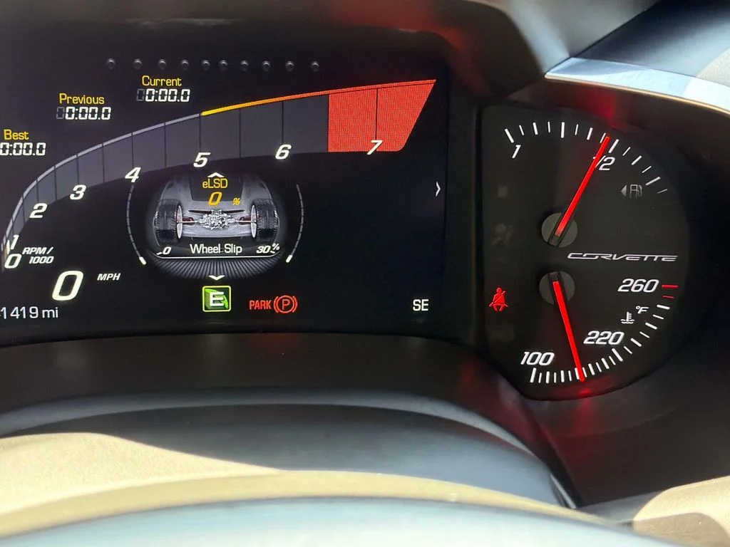 Used 2015 Arctic White Chevrolet Z51 2LT image 26