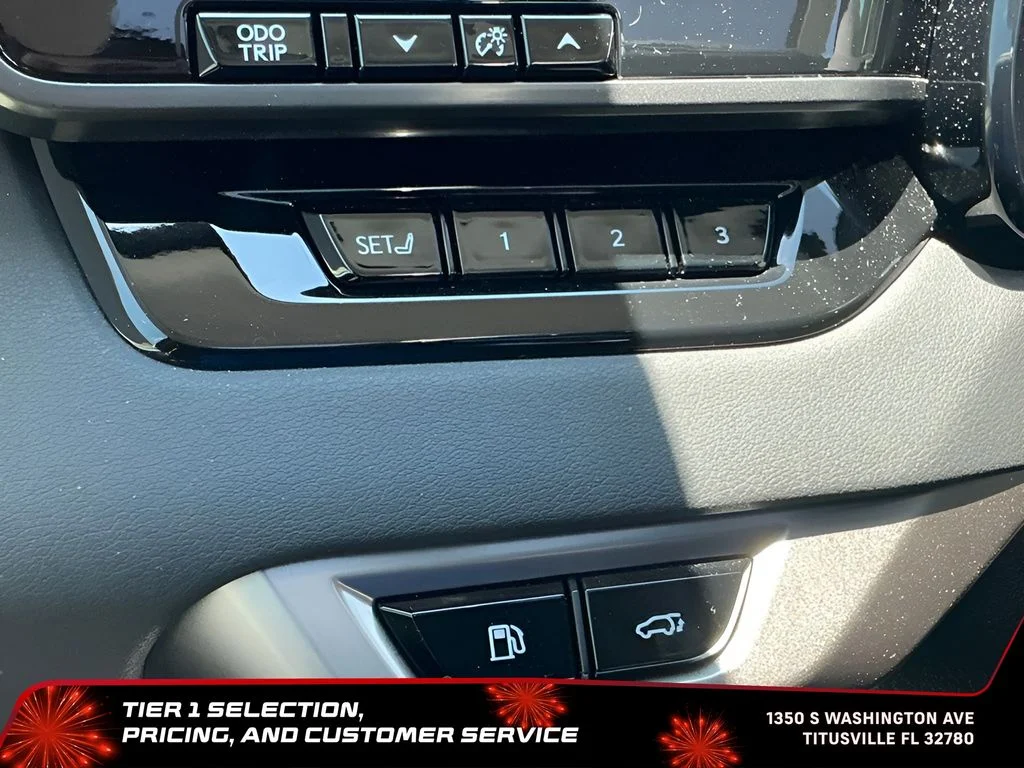 Used 2025 Silver Lexus 350h Premium Plus image 37