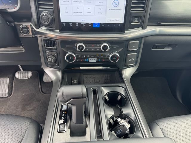 Used 2025 White Ford Lariat image 12