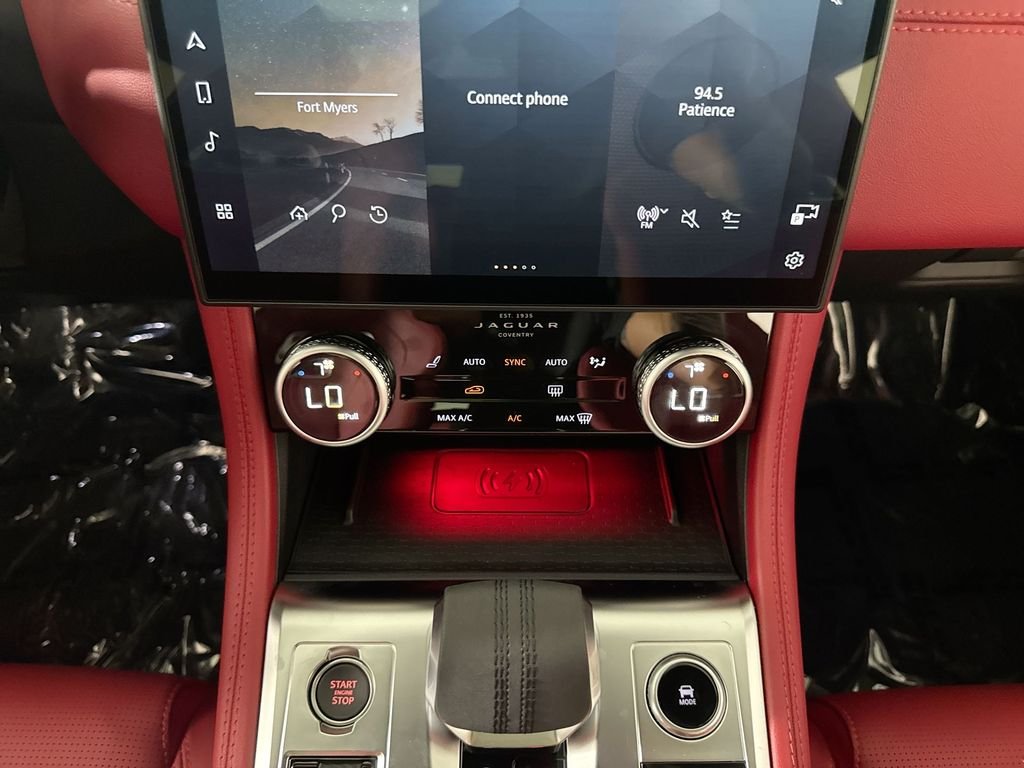 2026 Jaguar F-Pace R-Dynamic S - Photo 17