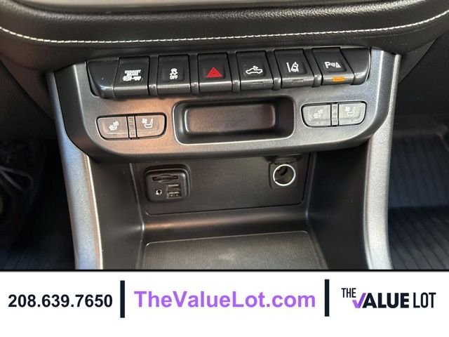 Used 2019  GMC Denali image 14