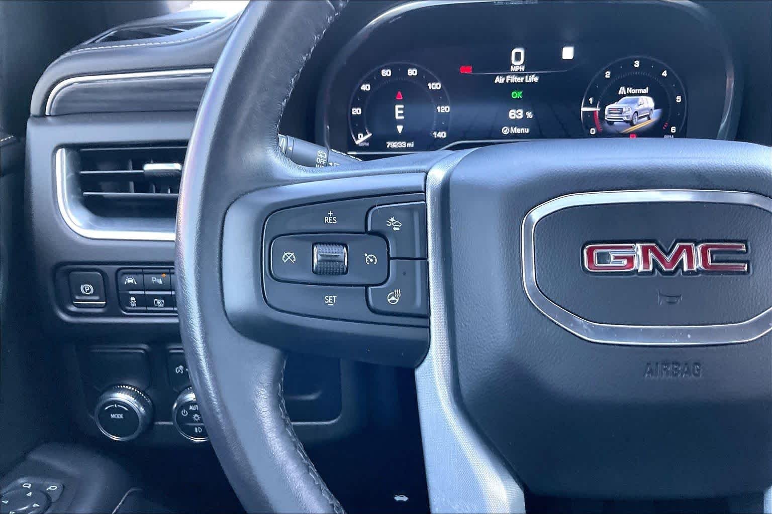 Used 2022 Onyx Black GMC SLT image 24